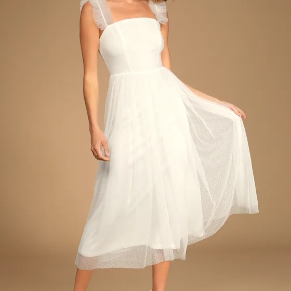 NWT Lulu's Ivory Strapless Tulle Dress